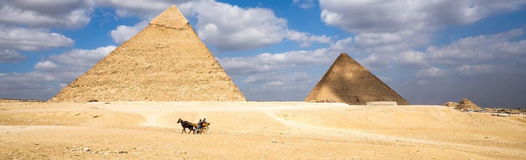 Pirámides y crucero por Nilo