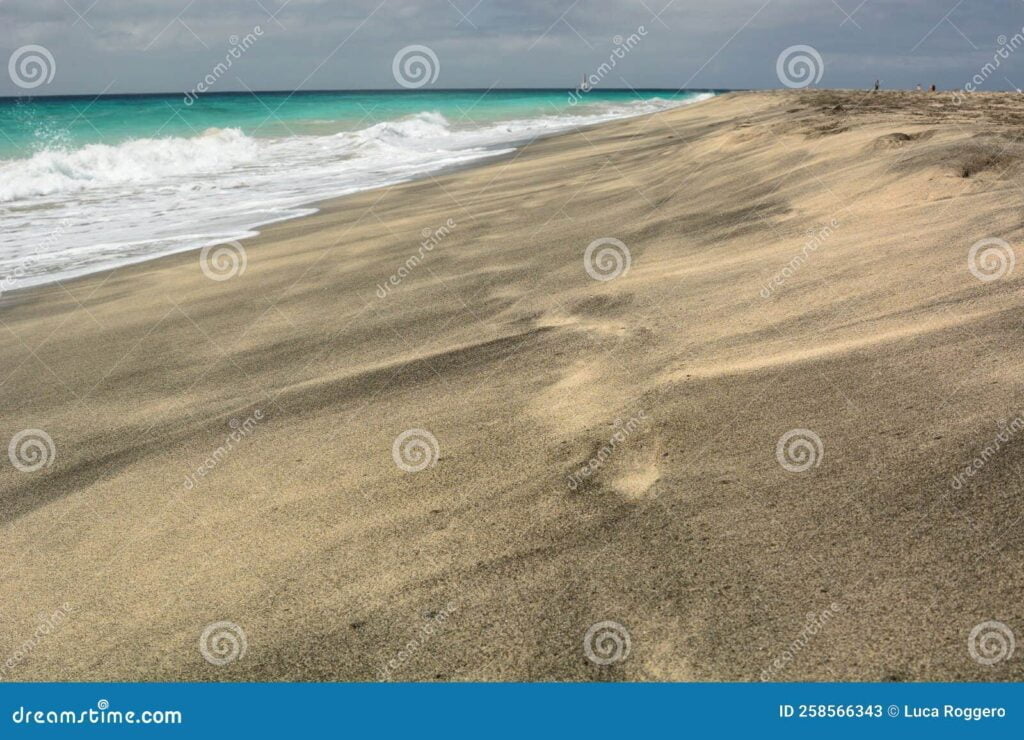 Playas de arena dorada en Cabo Verde