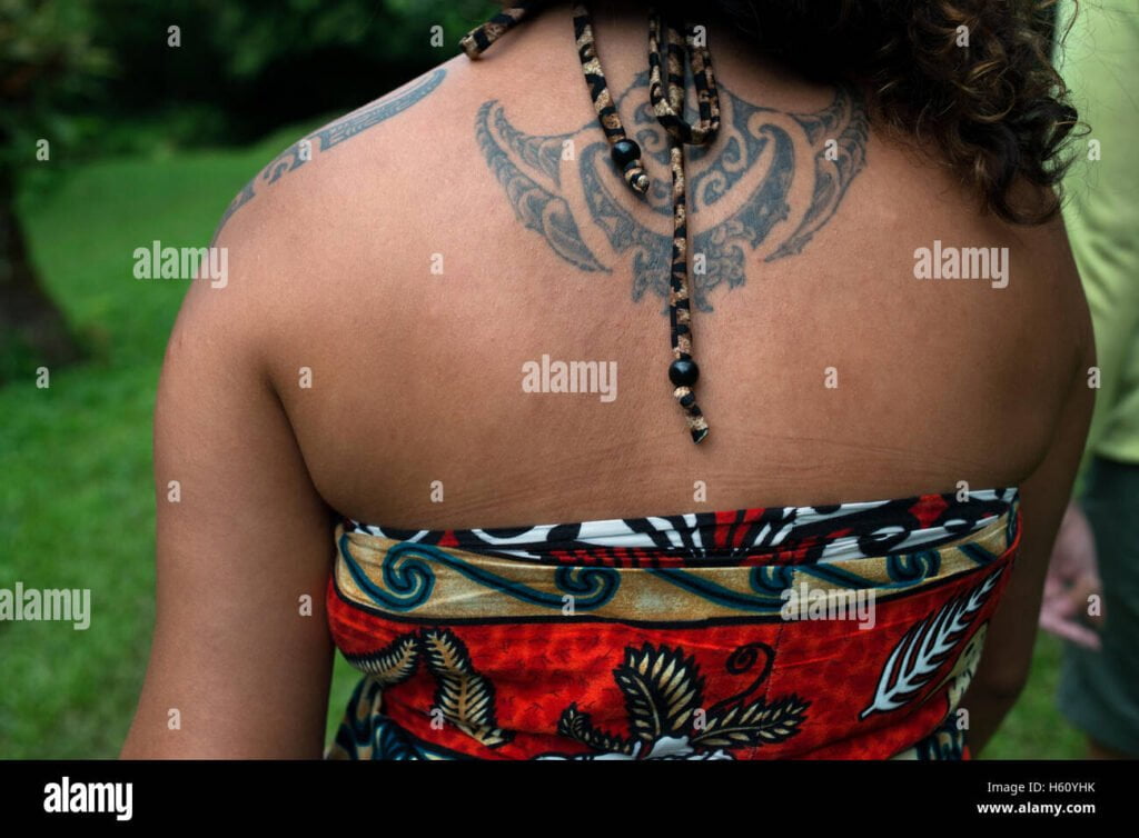 Tatuajes maoríes y paisajes impresionantes